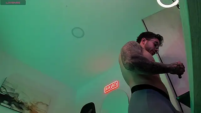 LucianSinclair online show from February 2025 02:28:01 AM