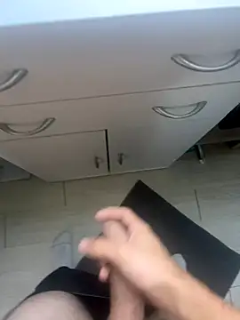 Snapshot of Mecchaud06 chatting on October 2025 01:43:02 PM Mecchaud06 online show from October 2025 01:43:02 PM