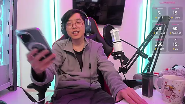 wexlee7 online show from December 2024 01:18:02 PM