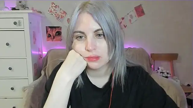 Snapshot of pawpaws chatting on May 2026 07:25:02 AM pawpaws online show from May 2026 07:25:02 AM