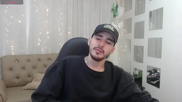 DmitriSanders online show from December 2024 03:35:01 PM