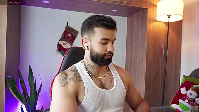 MarkHazze online show from November 2025 08:57:01 PM