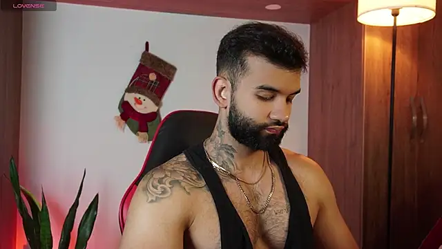 MarkHazze online show from December 2025 12:27:01 AM