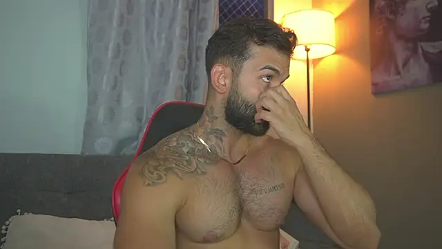 Snapshot of MarkHazze chatting on July 2026 11:43:02 PM MarkHazze online show from July 2026 11:43:02 PM