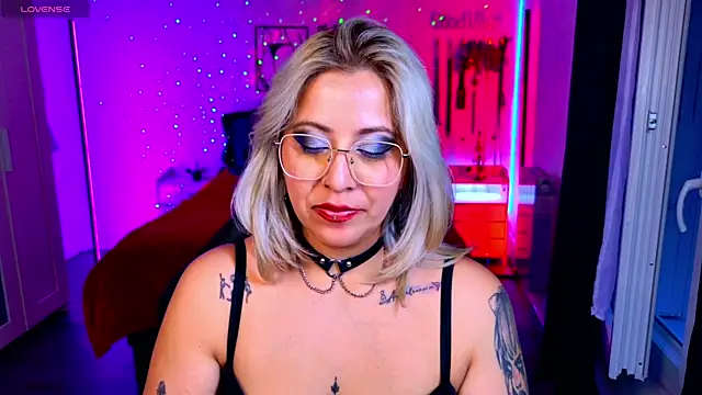 blackwidow s1 online show from April 2026 07:07:02 PM