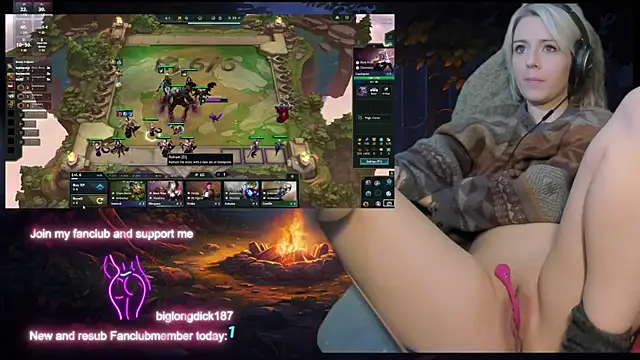 Lisaonthemoon online show from December 2024 02:10:01 AM