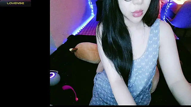  Viviann  online show from September 2025 04:10:02 PM