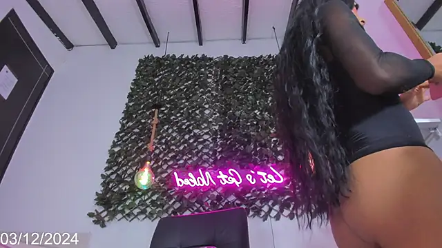 Snapshot of Brianna_Stars chatting on December 2024 08:50:01 PM Brianna Stars online show from December 2024 08:50:01 PM