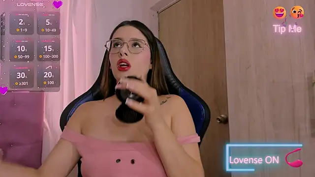 ParisShayk online show from March 2026 06:00:01 PM