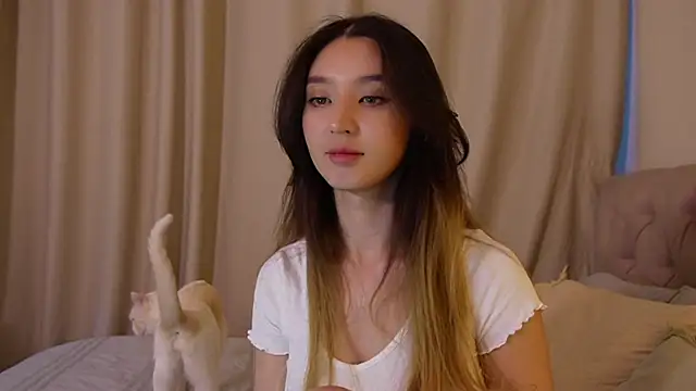 Sarasuo1 online show from December 2024 11:01:01 AM