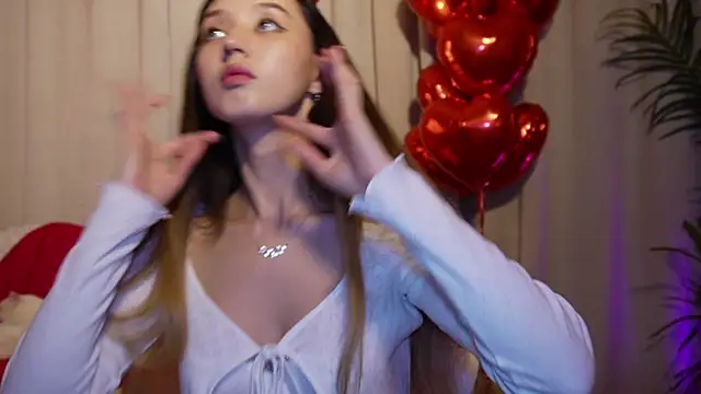 Sarasuo1 online show from February 2025 12:27:01 PM