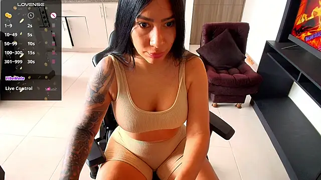 Snapshot of Pamela-fit chatting on May 2026 07:41:02 PM Pamela-fit online show from May 2026 07:41:02 PM