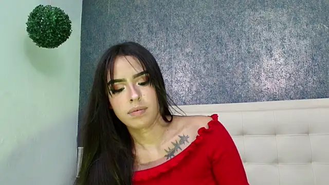 Cloeandtyfanny online show from April 2026 01:39:01 AM