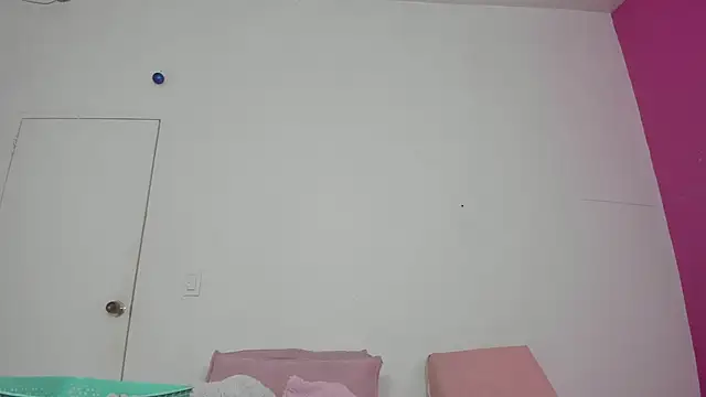 little sam  online show from December 2024 03:03:02 AM