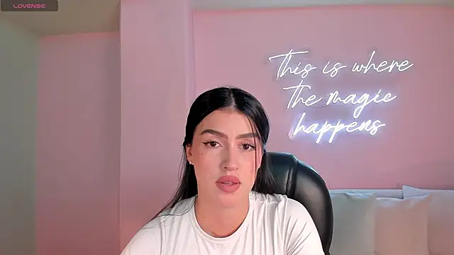 Snapshot of PaulinaSantos_ chatting on September 2025 06:44:02 PM PaulinaSantos  online show from September 2025 06:44:02 PM