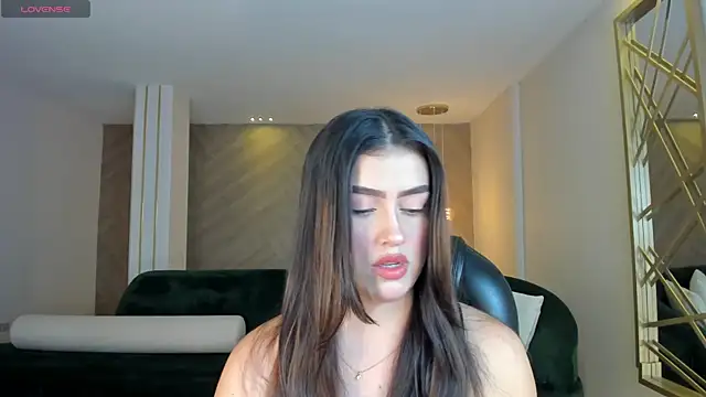 Snapshot of PaulinaSantos_ chatting on June 2026 07:25:01 PM PaulinaSantos online show from June 2026 07:25:01 PM