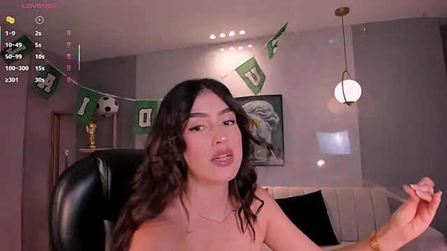Snapshot of PaulinaSantos_ chatting on June 2026 08:32:02 PM PaulinaSantos online show from June 2026 08:32:02 PM