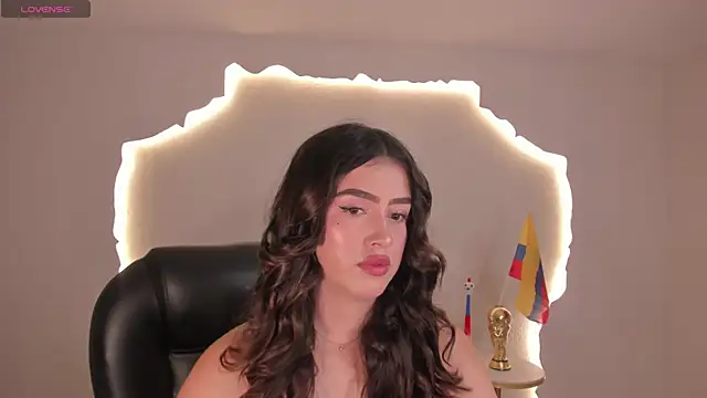 Snapshot of PaulinaSantos_ chatting on June 2026 08:22:01 PM PaulinaSantos online show from June 2026 08:22:01 PM