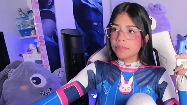 cutestephuwu online show from March 2025 12:40:02 AM