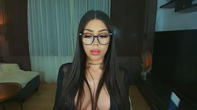 Fancy Jenn online show from April 2026 07:04:02 PM