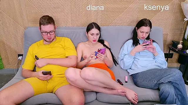 Ksenny online show from February 2026 05:19:01 AM