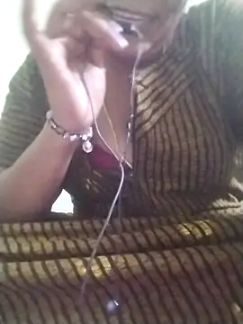 Tamilpriya46 online show from March 2025 05:56:02 PM