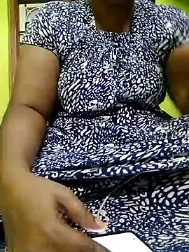 Tamilpriya46 online show from October 2025 05:46:01 PM