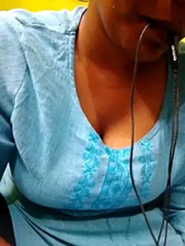 Tamilpriya46 online show from November 2025 05:24:01 PM