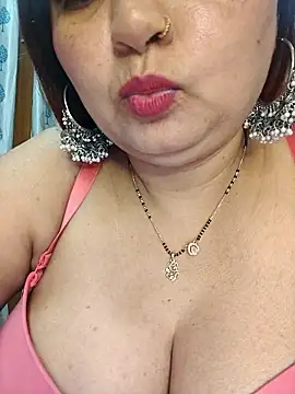 Dianaa9 online show from March 2026 06:08:01 PM