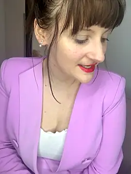 Snapshot of victoirenextdoor chatting on October 2025 05:35:01 PM victoirenextdoor online show from October 2025 05:35:01 PM