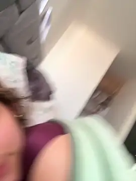 xia foxxy online show from October 2025 12:47:01 PM