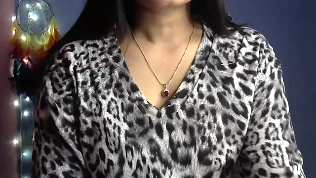 Snapshot of Black_cat_cutie chatting on December 2024 05:38:02 AM Black cat cutie online show from December 2024 05:38:02 AM