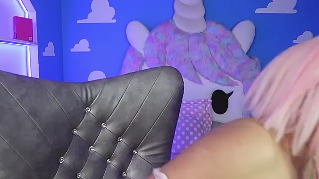 miss keisi online show from March 2026 06:03:02 PM