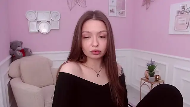 LucySkilar online show from December 2024 08:49:01 AM