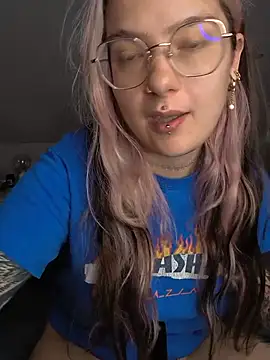 Snapshot of mamiedonuts chatting on July 2026 06:07:01 AM mamiedonuts online show from July 2026 06:07:01 AM