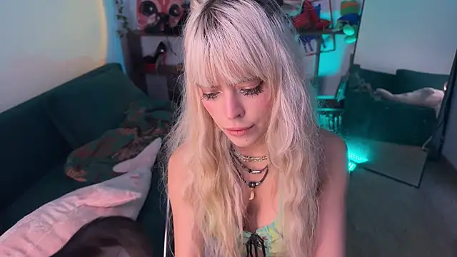 Eerectioneering online show from September 2025 10:53:02 AM