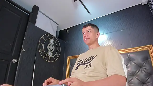 AgarEvans online show from November 2025 05:29:02 AM