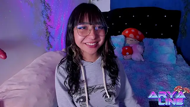 arysUwU online show from February 2025 06:54:01 AM