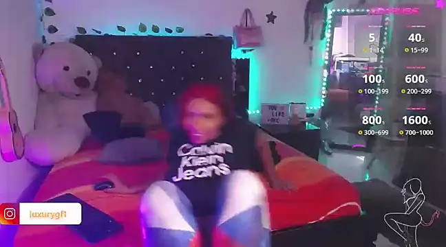 Snapshot of Pocahontaslovex chatting on December 2024 08:02:01 AM Pocahontaslovex online show from December 2024 08:02:01 AM