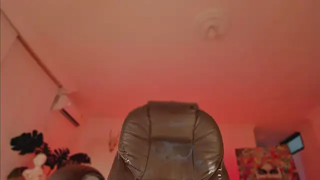 Taylor  foxxx online show from December 2024 04:12:02 AM