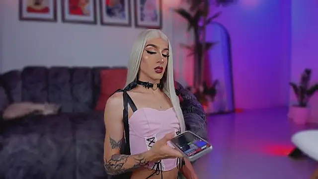 Taylor  foxxx online show from October 2025 04:57:02 AM