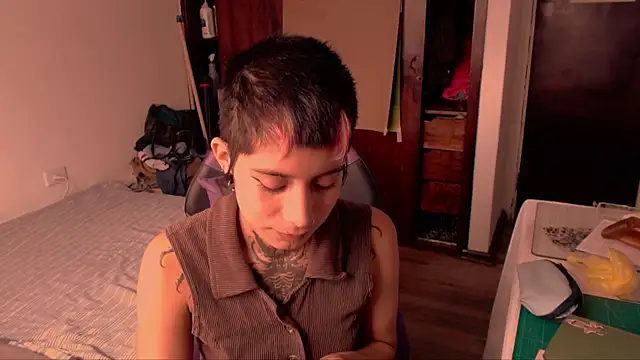  Apola 77 online show from October 2025 06:06:01 PM