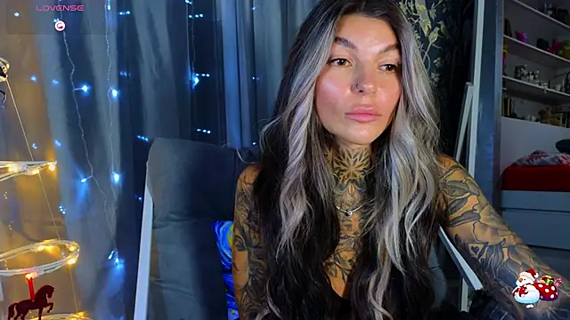 tattooedBabyy online show from December 2025 09:18:01 AM