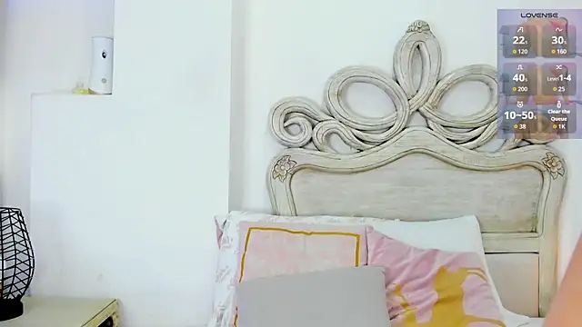 Snapshot of Valerith_Vega_ chatting on November 2025 12:08:02 PM Valerith Vega online show from November 2025 12:08:02 PM