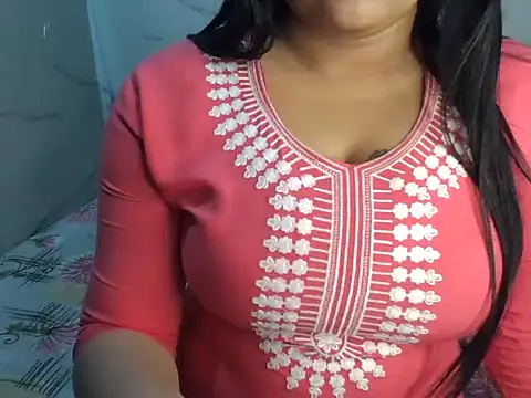 Trezza online show from April 2026 09:01:02 PM