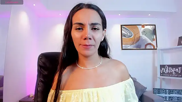 Snapshot of martina_mancini chatting on June 2026 12:36:02 PM martina mancini online show from June 2026 12:36:02 PM