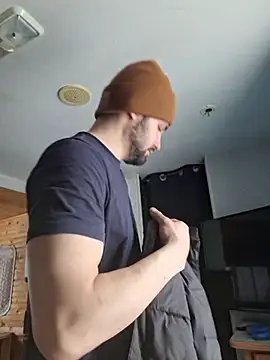 Snapshot of Mitchums chatting on January 2026 03:50:01 PM Mitchums online show from January 2026 03:50:01 PM