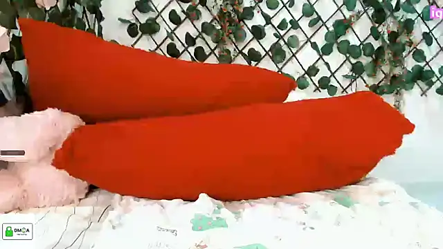 emyhouston00 online show from December 2024 01:41:02 AM