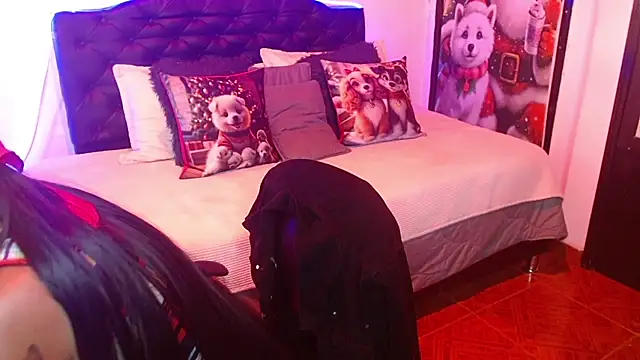 Dominik girl online show from November 2025 10:00:02 PM