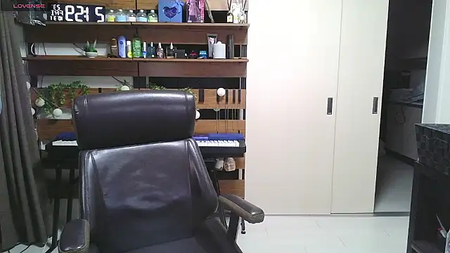 IroManager online show from October 2025 01:01:02 PM